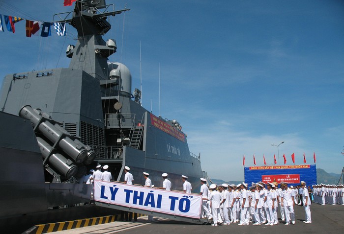 Chiến hạm Lý Thái Tổ của Hải quân Việt Nam (ảnh SGTT)